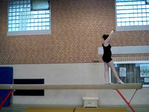 Bogengang auf dem Balken 1