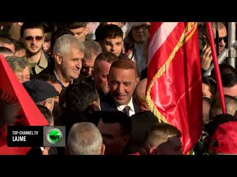 Top Channel/ Protestë për UÇK në Shkup, mijëra shqiptarë kërkuan gjykim të drejtë për Thaçin…