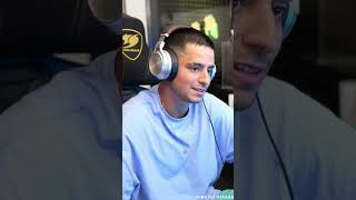 Tá igual o vegeta kkkk