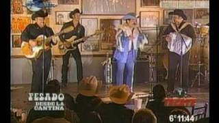 PESADO DESDE LA CANTINA-ABRAZADO DE UN POSTE