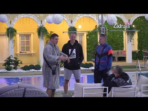 Zadruga 4 - Kristijan prepričava zadrugarima dogodovštine, oni popadali od smeha - 10.09.2020.