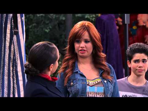 Pain in the Rear Window - Clip - JESSIE - Disney Channel