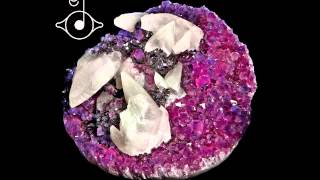 Björk - Mawal (Performed by Omar Souleyman)