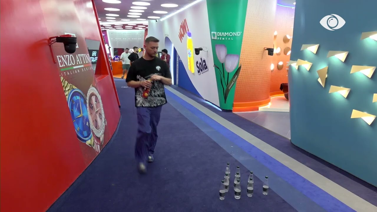 Momente pozitive/ Banorët krijojnë një lojë së bashku