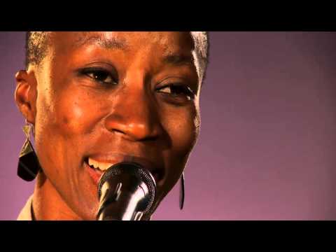 Rokia Traoré performs Ka Moun Kè - live session