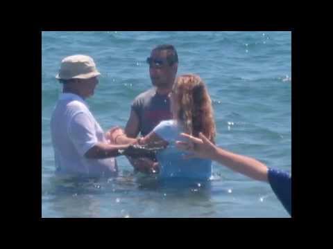 Bautismo 2009 calvary chapel ee.wmv