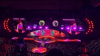 Coldplay - Higher Power / Adventure of a Lifetime (Live in Manila - Day 2)