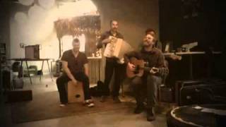 Bronze Radio Return - Worth Wondering (Live from Sixthman)