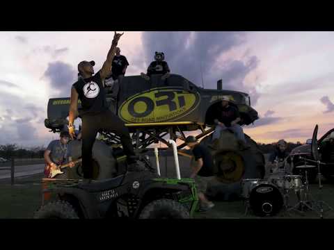 Seckond Chaynce- Keep Kicking It Country