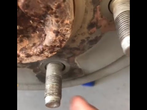 JK/JKU-R (2007-2018) wheel stud Replacement