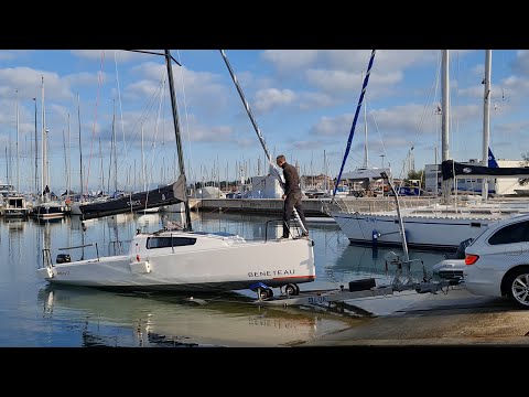 Launching the Beneteau First 24 SE - Seascape Edition Launching the Beneteau First 24 SE - Seascape Edition