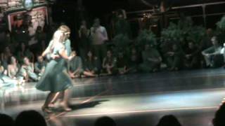 Fernando Sanchez y Ariadna Naveira 4/4 , 8' Mantova Tango FEST 2009