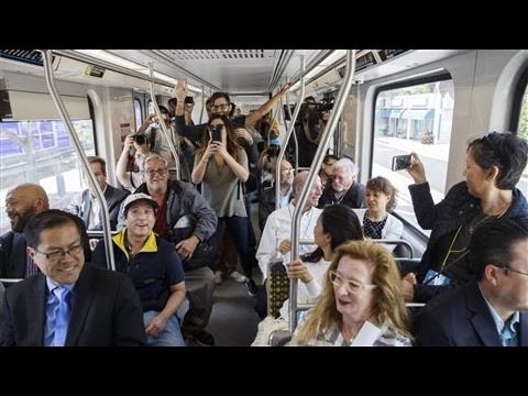 LA's Rush Hour Showdown: Car vs. Train