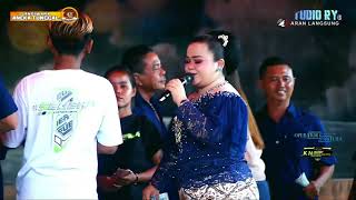 Download lagu MEGA PUTIH - DEWI AYU FT DEVI AYU ANEKA TUNGGAL mp3 Download lagu MEGA PUTIH - DEWI AYU FT DEVI AYU ANEKA TUNGGAL mp3