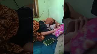 Download lagu Habis di sunat menangis kesakitan #sunat #sunatan #supitan mp3