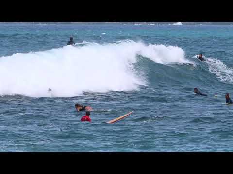 Solid waves and good surfing at La Cicer