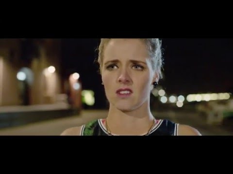 Fashion Chicks scene: Esmee raakt Max kwijt...