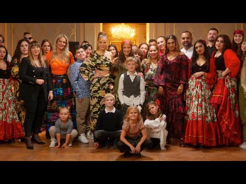 Dominika Mirgová, Anita Soul & Monika Bagárová - ŠUKAR GILI[bez zpěvu - nejlepší verze]