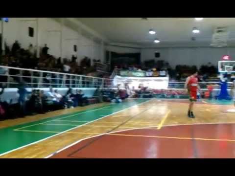 Apoteosis en el Veleta tras la remontada del Covirán Granada
