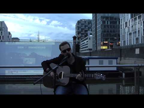 Birger Dewil - Hallelujah (Leonard Cohen/Jeff Buckley Cover) [LIVE @ Bay]