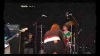 The Vines &#39;1969&#39; and &quot;Get Free&quot; live @ Glastonbury 2002