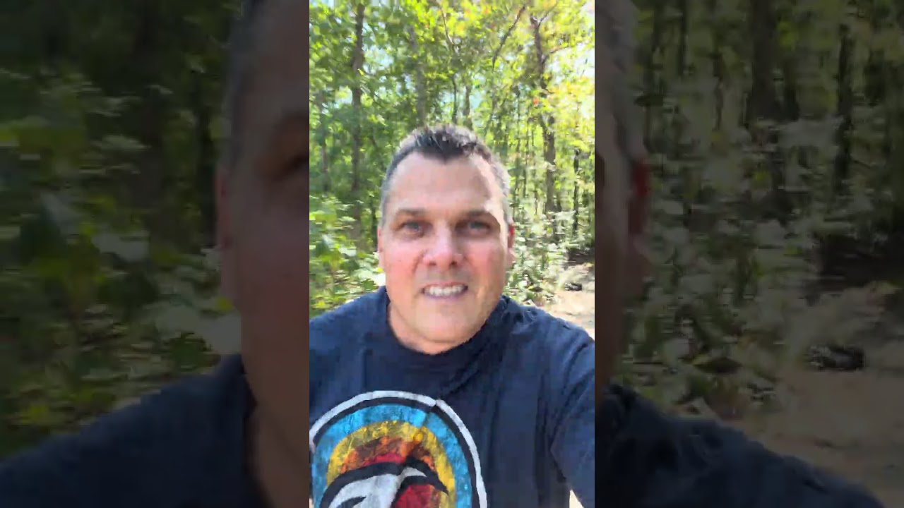 iPhone Air: Front camera video (Center Stage) - YouTube