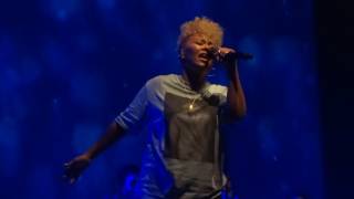 Emeli Sandé -  Every Single Little Piece    (Live @ Zénith de Paris - 27/03/2017)