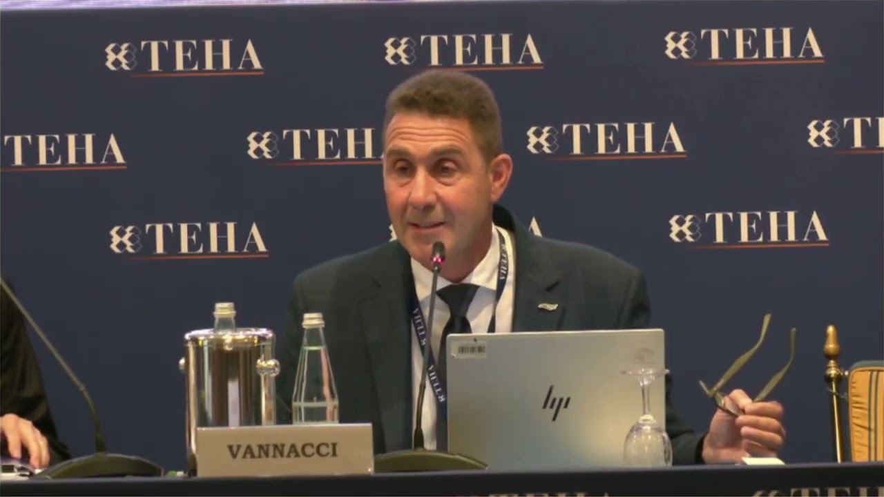 VANNACCI: «IL MIO INCUBO? VEDERE PARTIRE LE MIE FIGLIE CON COMANDANTE MACRON O VON DER LEYEN»