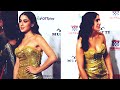 Bollywood Actress Sara Ali Khan Looks Hot In B0LD Golden Dress At The Red Carpet Of Ott Play Awards