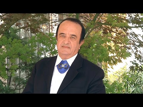 Stefan Vlad  -  Dobrogea:  "Străin  în  sat" (cântec/romanţă de înstrăinare)