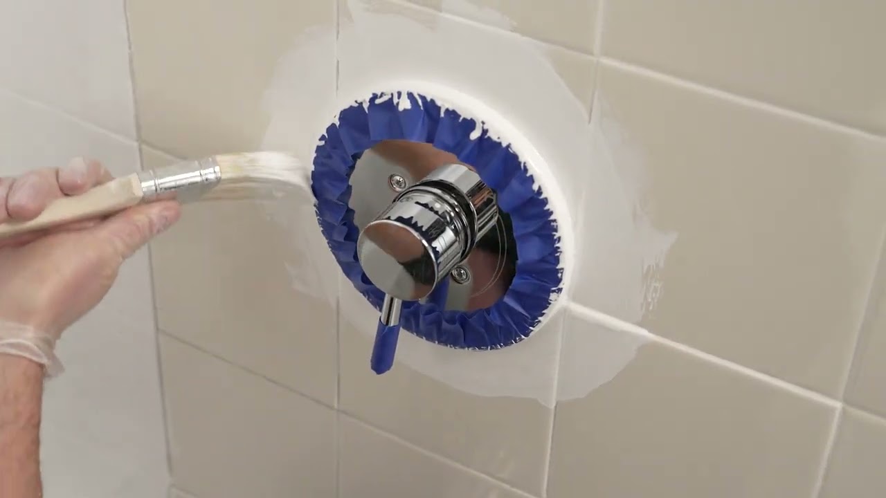 Thumbnail for Bathtub Paint & Tile Paint Projects Are Simple With Rust-Oleum's Tub & Tile Refinishing Kit