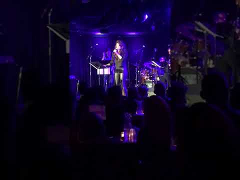 Lesli Margherita sings Amy Winehouse’s “Back to Black”