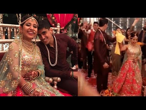 download lagu mp3 mp4 Shweta Tripathi Marriage, download lagu Shweta Tripathi Marriage gratis, unduh video klip Shweta Tripathi Marriage
