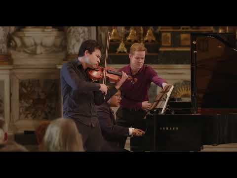 Play Video Youtube Video