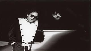 1. Highlander (Elton John - Live In Manchester: 12/3/1985)