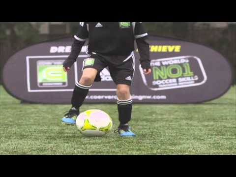 Mastery Monday - Learn Soccer / Football Skills #2 Shuffles