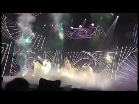 【LAY/張藝興】Lay Zhang/张艺兴 181021 由你音乐榜 Stage performance 1 Fans Cam