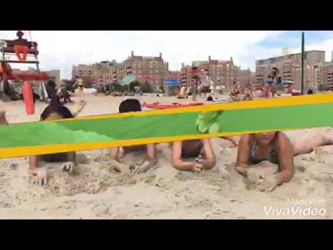 Az Fun day care kids at the beach