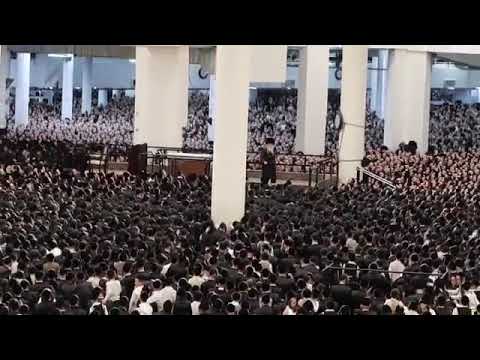 Gerrer Rebbe Wishing His Chassidim Gut Voch Motzei Shabbos Noso 5783 (1)
