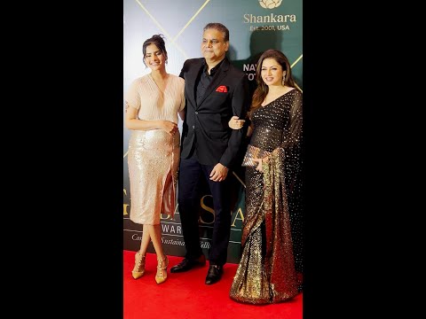Bhagyashree With Family At The Red Carpet Of Global Spa Prestigious Award Function #tellyfilms