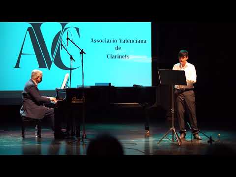 Pablo Rosales - Darius Milhaud, Petit Concert for clarinet and piano (1st mov, Allegro)