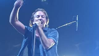 Pearl Jam - Satan&#39;s Bed (Live) Lollapalooza Paris 2022