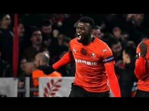 L'extraordinaire but de Mbaye Niang face au Paris Saint-Germain....