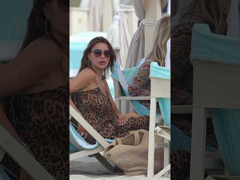 Sofia Vergara at Alpemare Beach in Forte dei Marmi 07/21/2024 #sofiavergara #short #shorts
