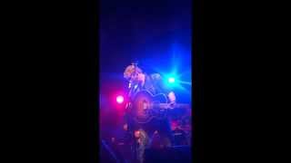 Jason Blaine -  Drinkin' Alone At An Airport Bar