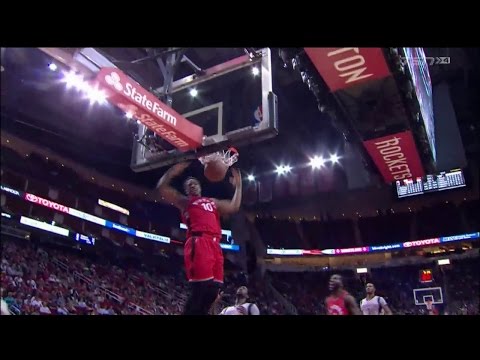 Raptors Highlights: DeRozan Attacks the Rim - November 23, 2016