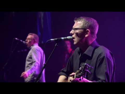 Videoclip de Just Look Now — The Proclaimers