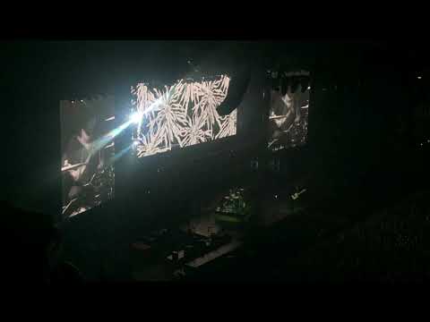 Twenty One Pilots - Stressed Out (04.02.2019, Saint Petersburg)