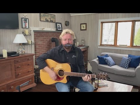 Don Campbell performs "Lonely People"