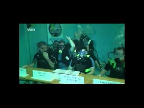 De Bredense gemeenteraad onder water 1 september 2010